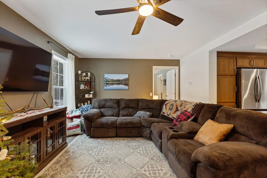 61 Kincaid Lane Smithfield ME 04978