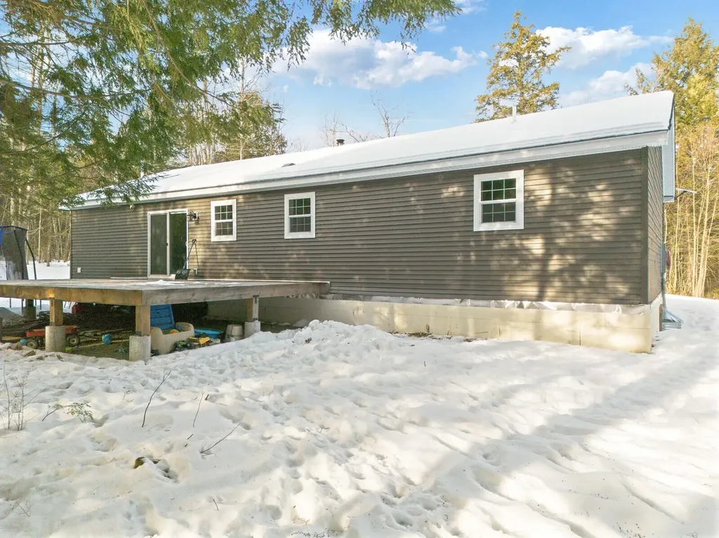 61 Kincaid Lane Smithfield ME 04978