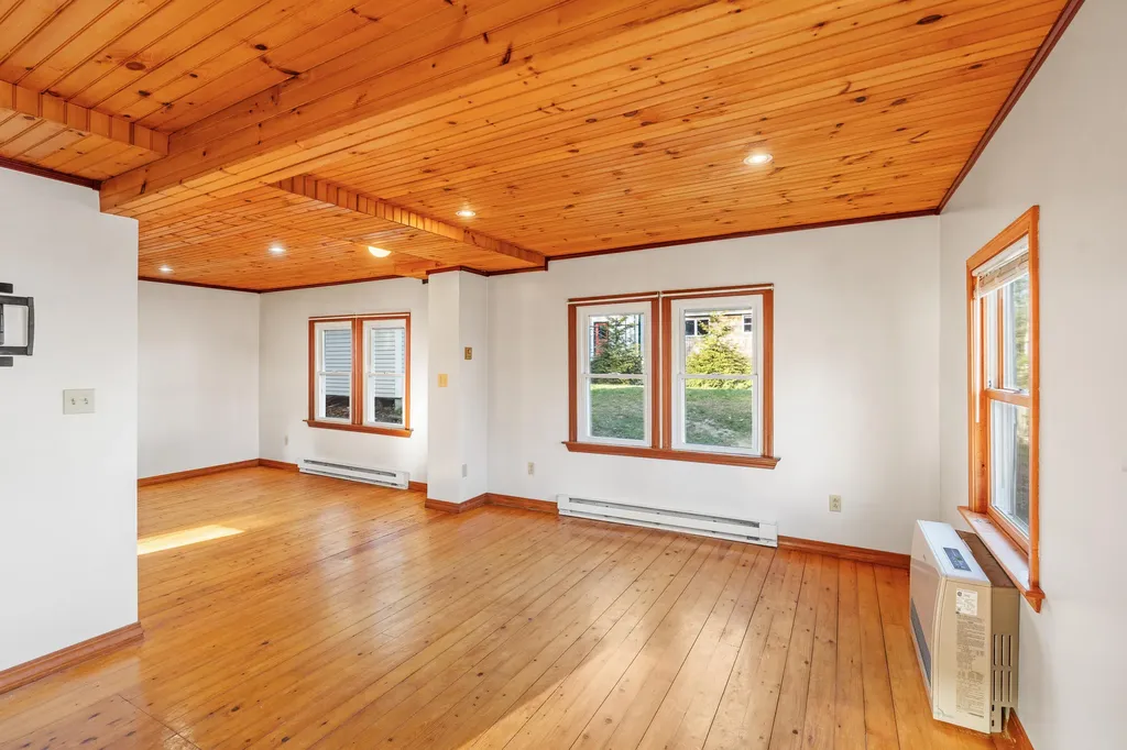 40 Knubble Road Georgetown ME 04548