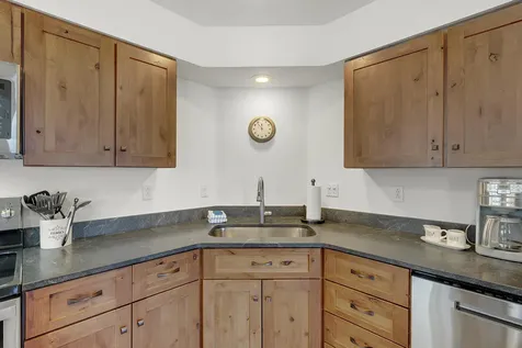 16 Jibe Road Newry ME 04261