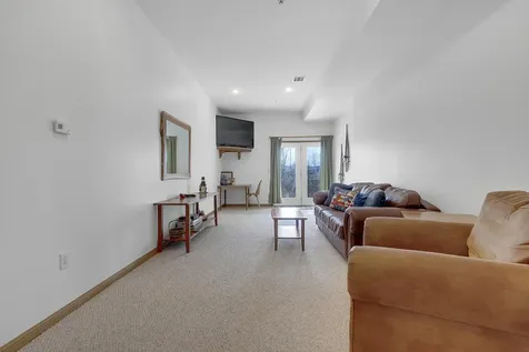 16 Jibe Road Newry ME 04261