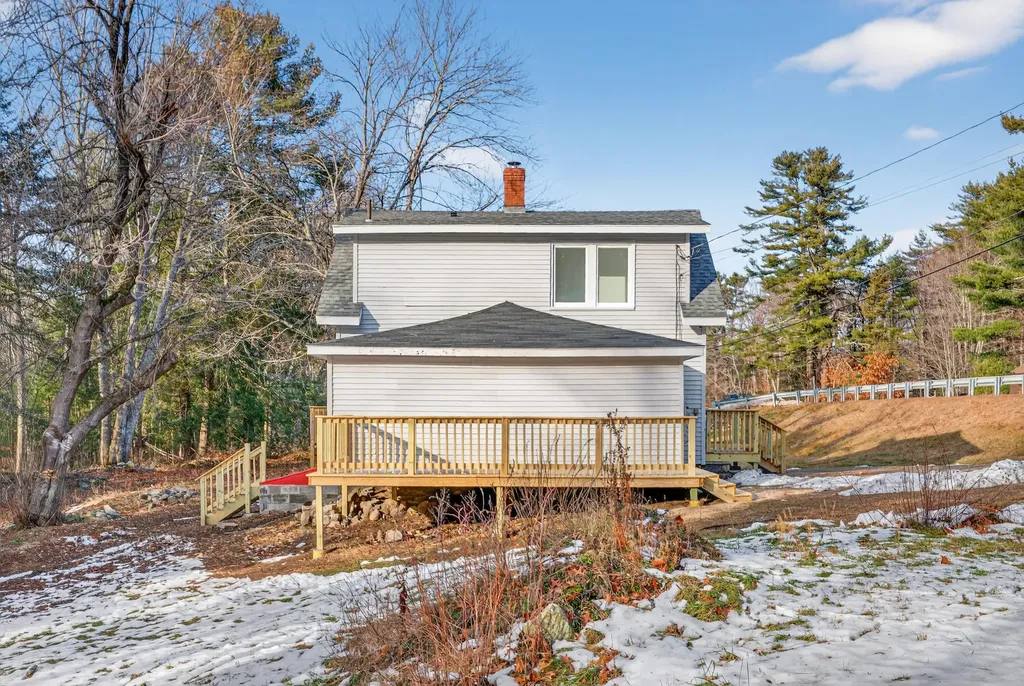 510 Roosevelt Trail Casco ME 04015