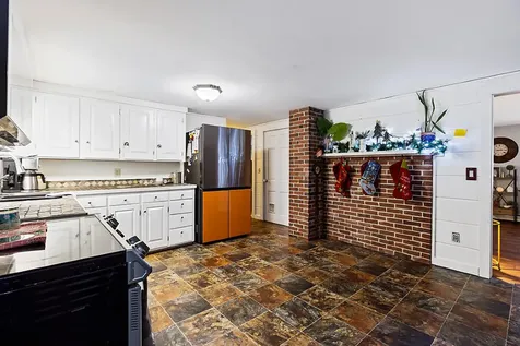 18 Mayland Street Oakland ME 04963