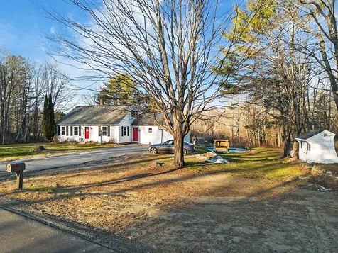 18 Mayland Street Oakland ME 04963