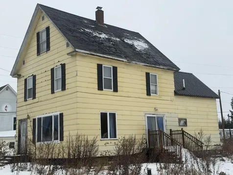 3 Hughes Road Mapleton ME 04757