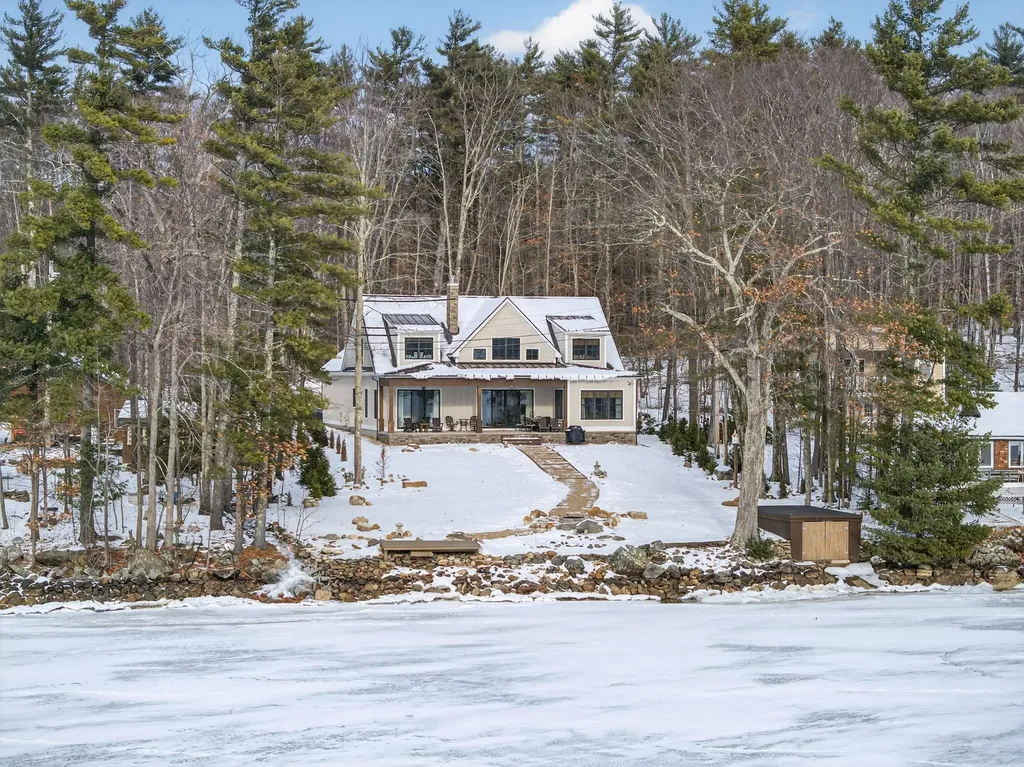 531 Abbott Road Acton ME 04001