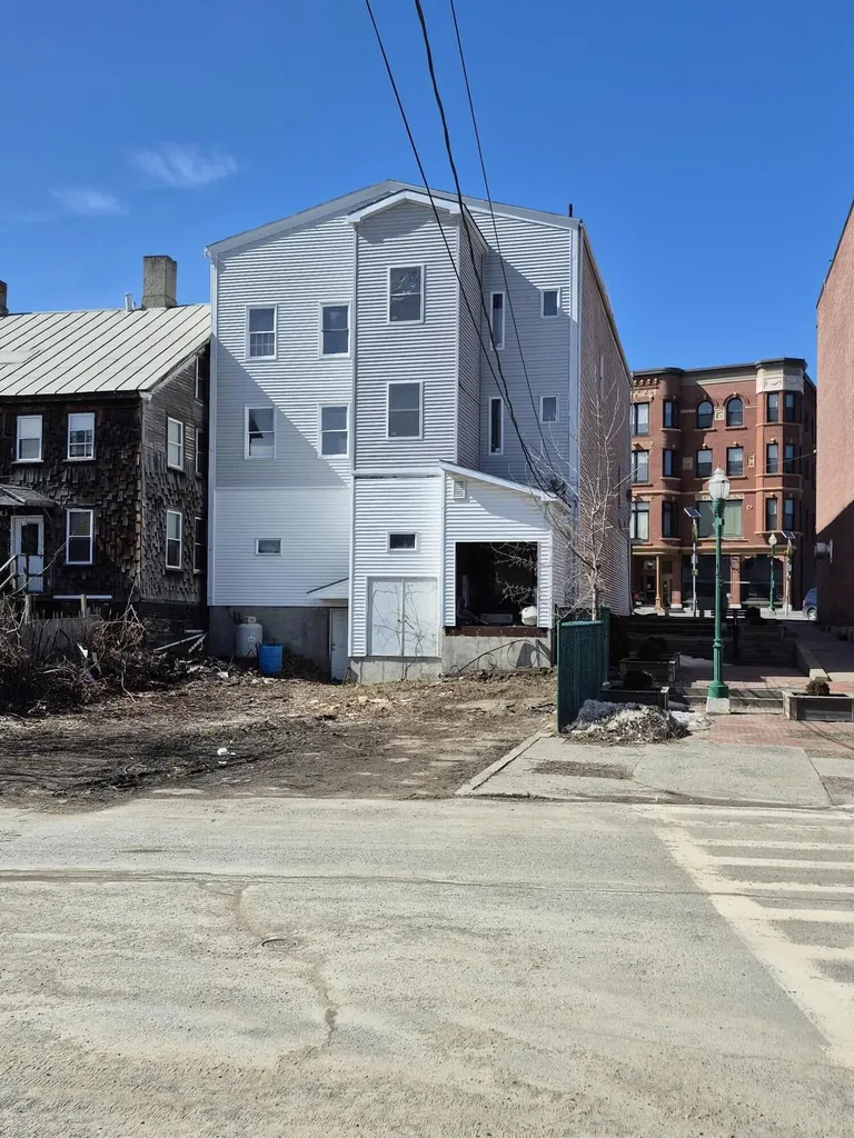136 Main Street Fairfield ME 04937
