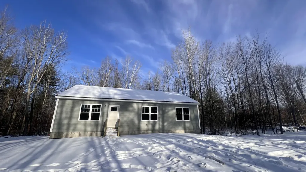 140 Raymond Hill Road Raymond ME 04071
