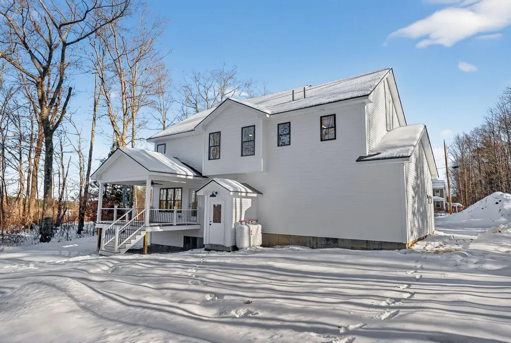 118 Lufkin Road North Yarmouth ME 04097