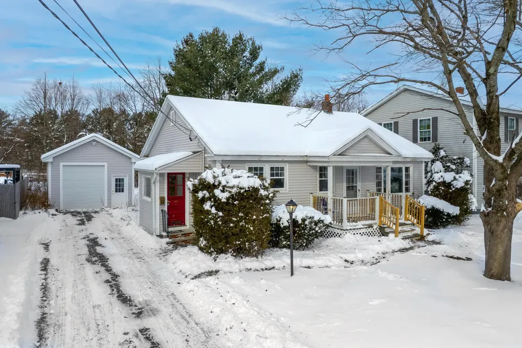143 Fifteenth Street Bangor ME 04401