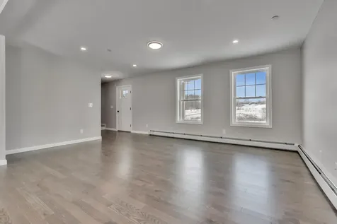 10 Cowbell Drive Gorham ME 04038