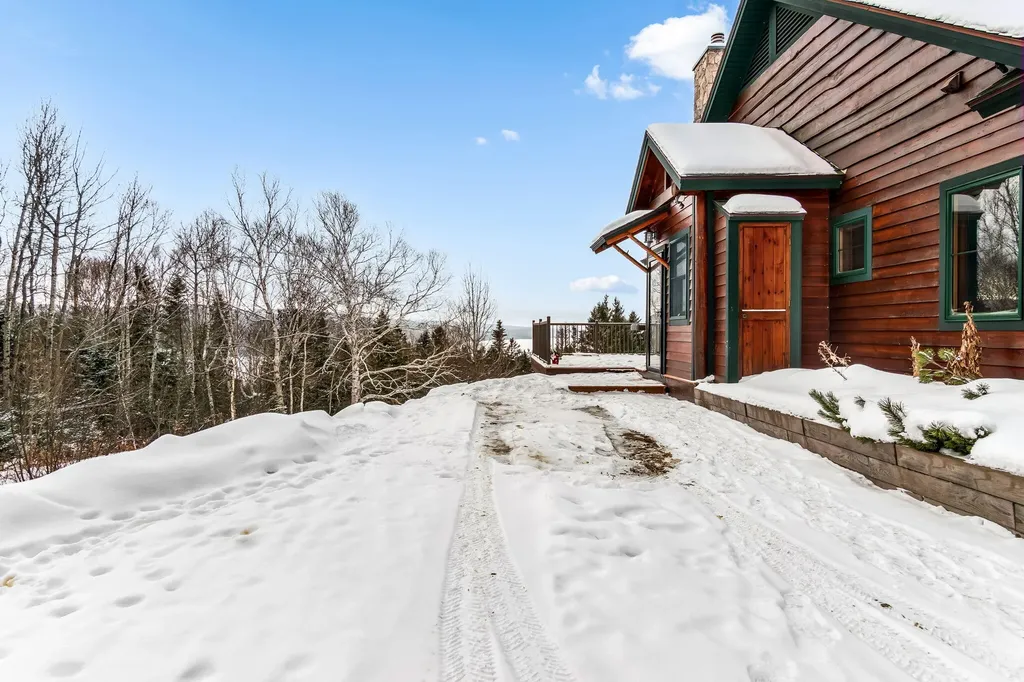 11 Whip Willow Farm Road Rangeley ME 04970