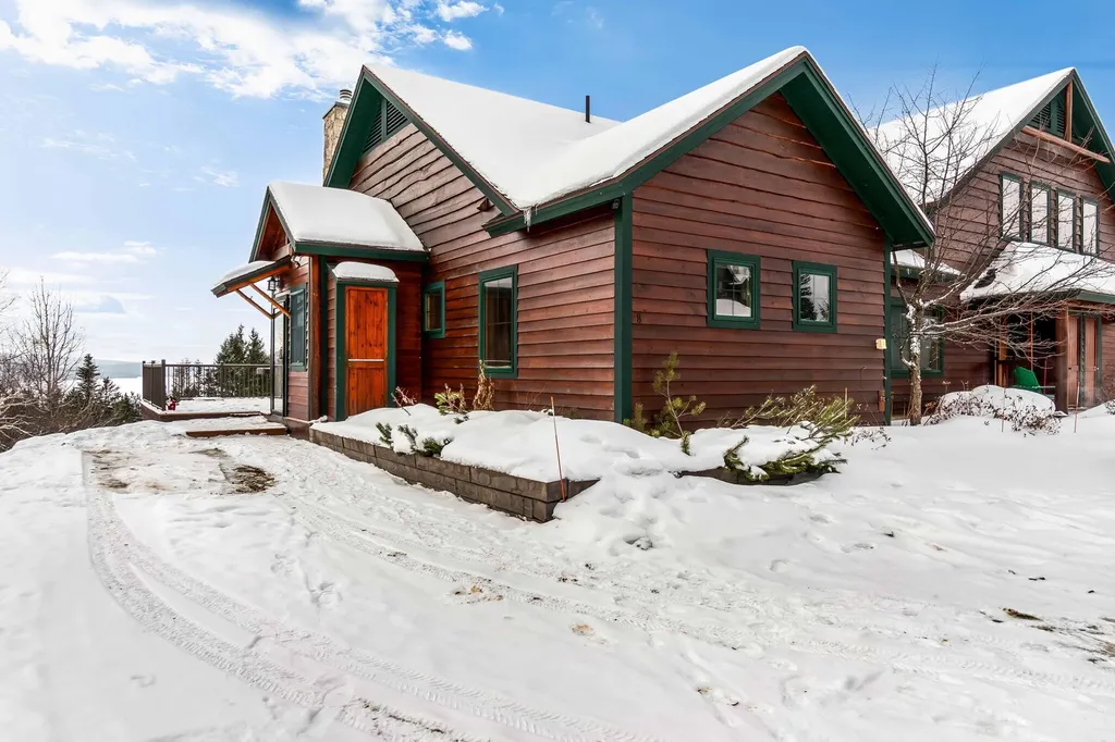 11 Whip Willow Farm Road Rangeley ME 04970