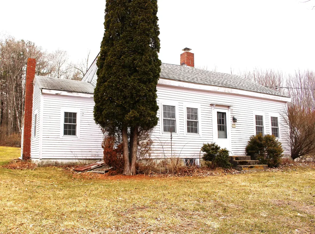 810 Rockland Street Rockport ME 04856