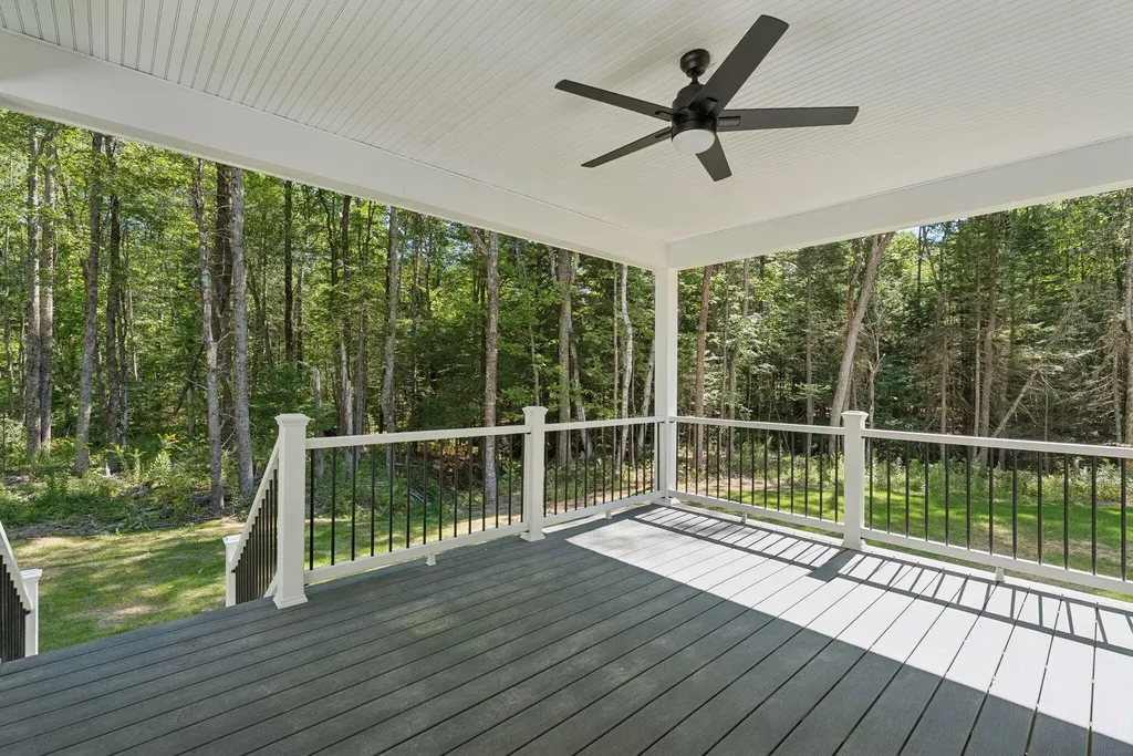 8 Statler Lane Freeport ME 04032