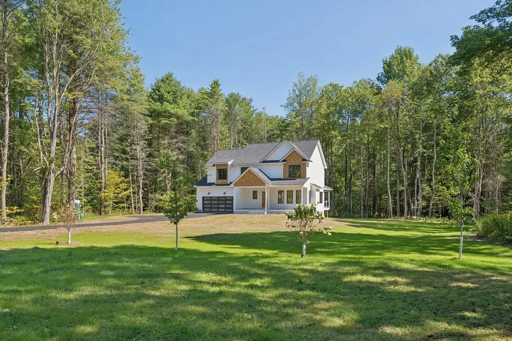 8 Statler Lane Freeport ME 04032
