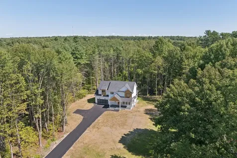 8 Statler Lane Freeport ME 04032