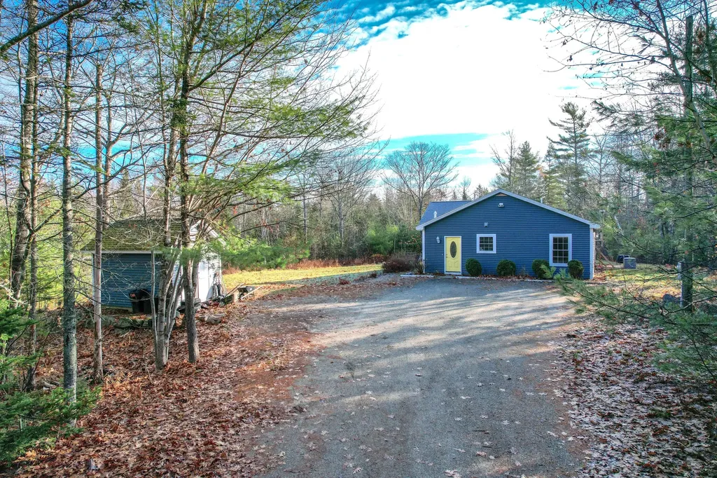 37 Sennett Way Ellsworth ME 04605