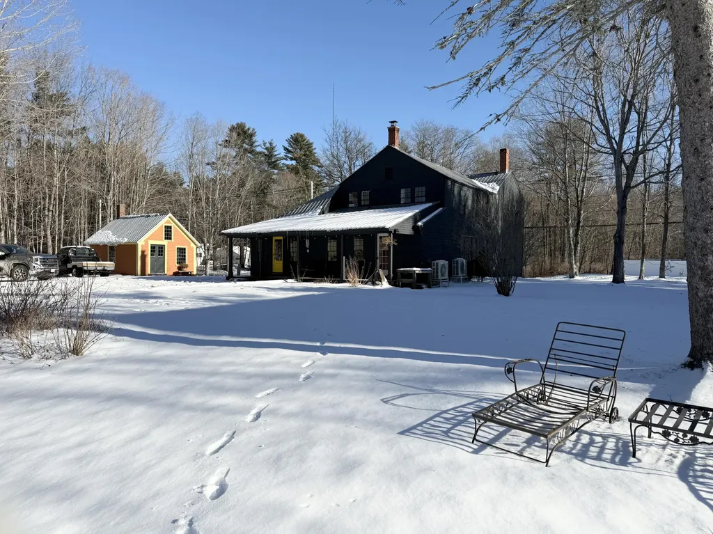 992 Pequawket Trail Baldwin ME 04091