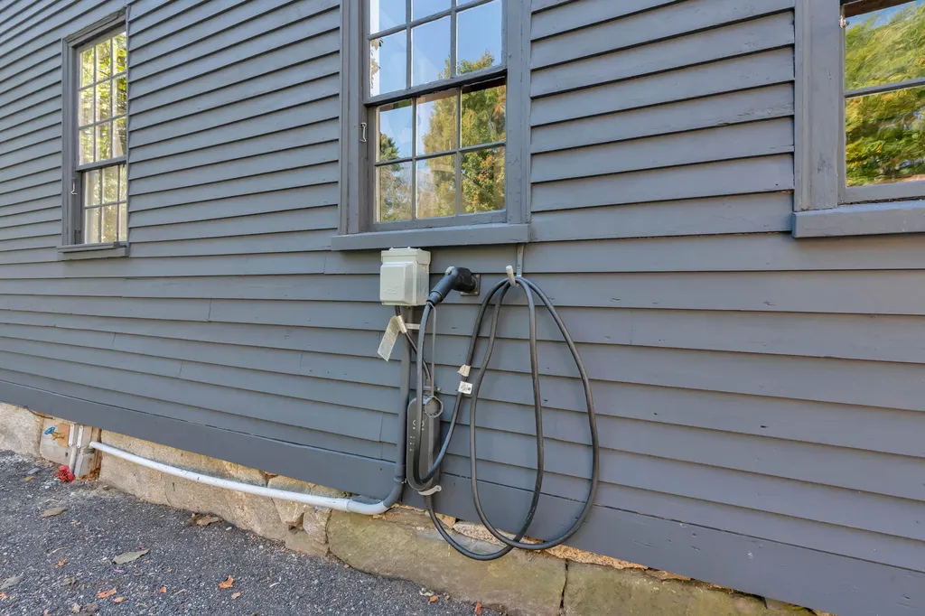 992 Pequawket Trail Baldwin ME 04091