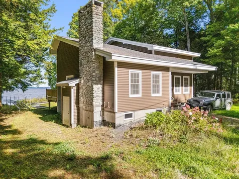 133 Hart Street Newport ME 04953