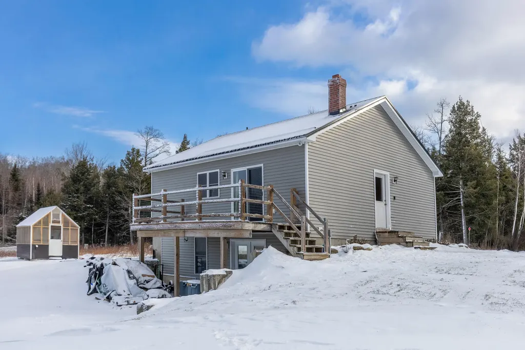 441 Works Road Jackson ME 04921