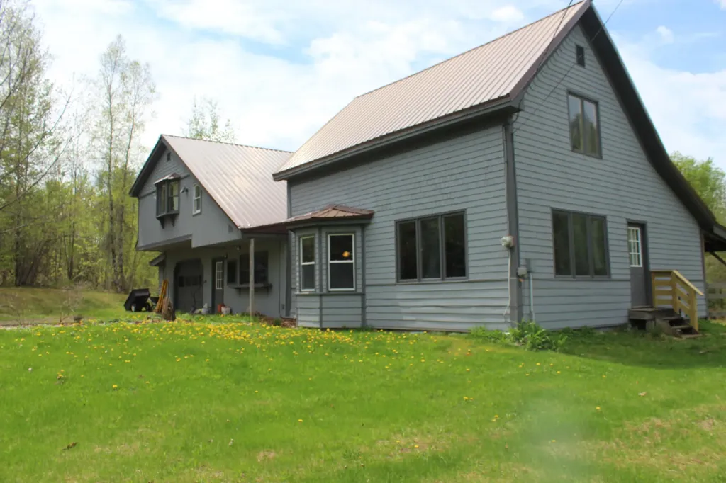 72 Cow Team Road Crystal ME 04747