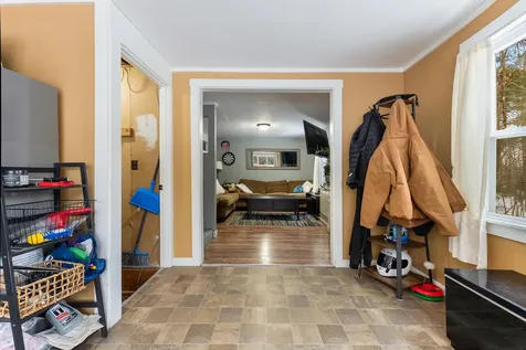 16 Mason Avenue Naples ME 04055