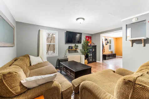 16 Mason Avenue Naples ME 04055