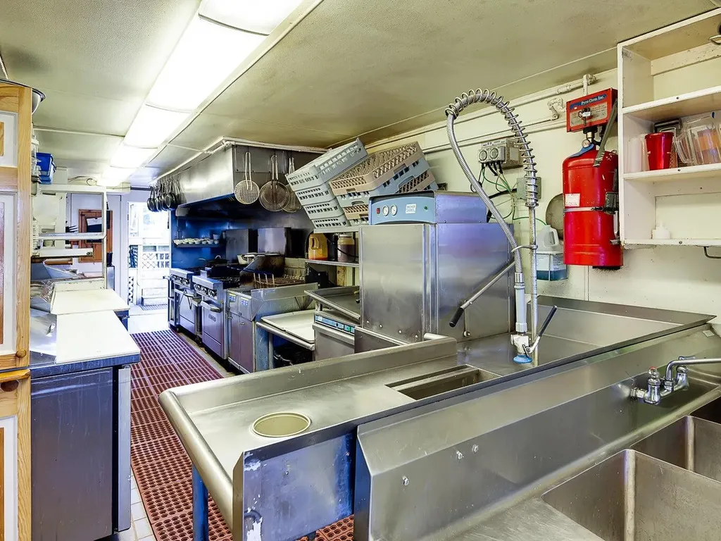2531 Atlantic Highway Lincolnville ME 04849