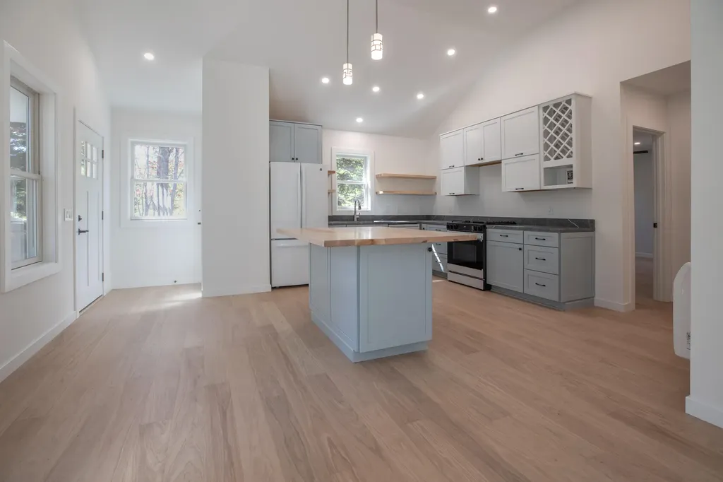 22 Neal Lane Tremont ME 04612