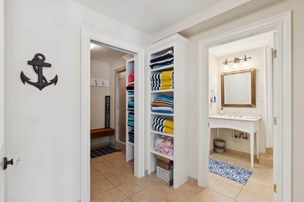 60 Ocean Avenue Kennebunkport ME 04046