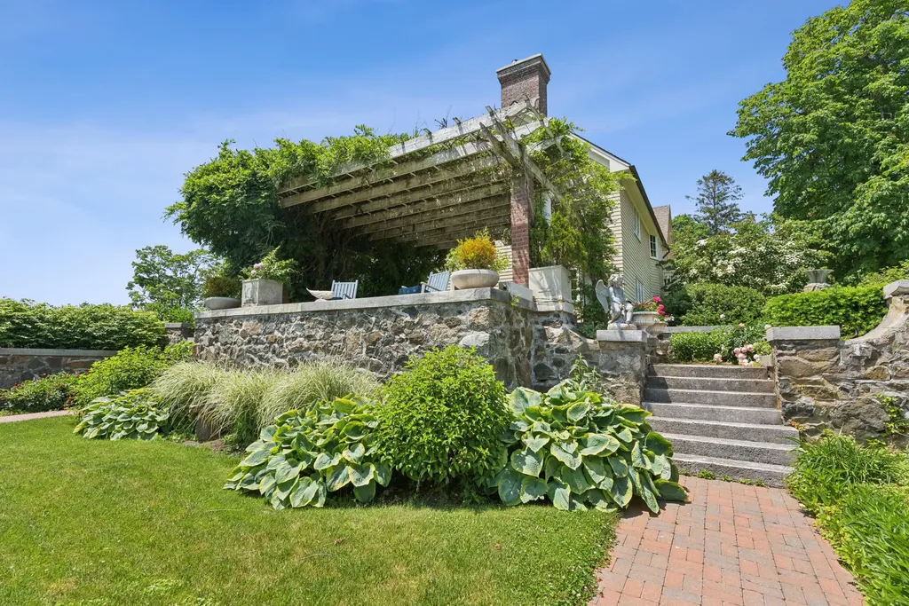 60 Ocean Avenue Kennebunkport ME 04046