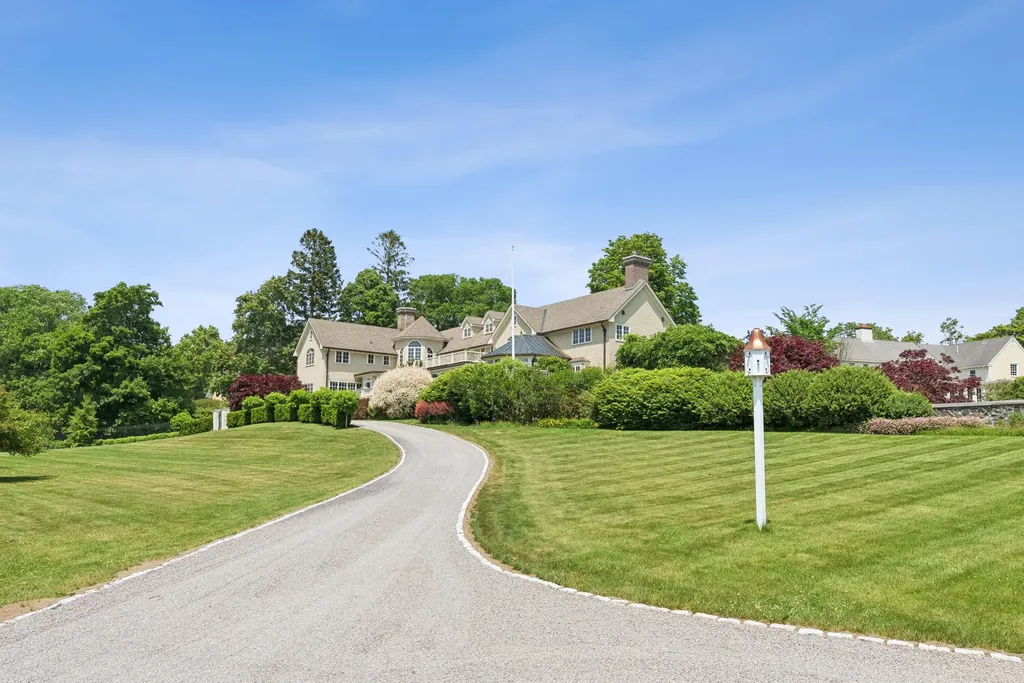 60 Ocean Avenue Kennebunkport ME 04046