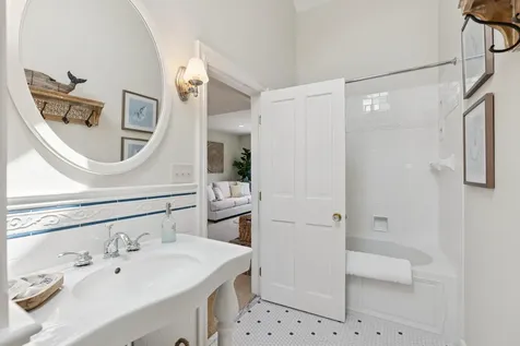 60 Ocean Avenue Kennebunkport ME 04046