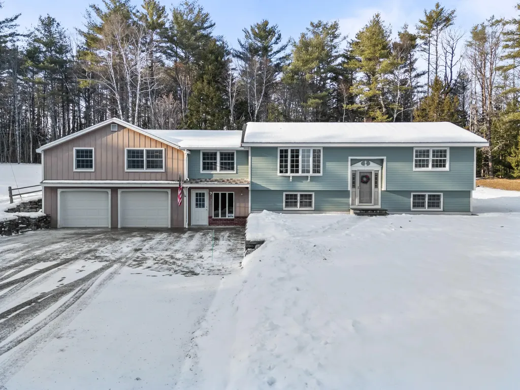 24 Penny Lane Jefferson ME 04348
