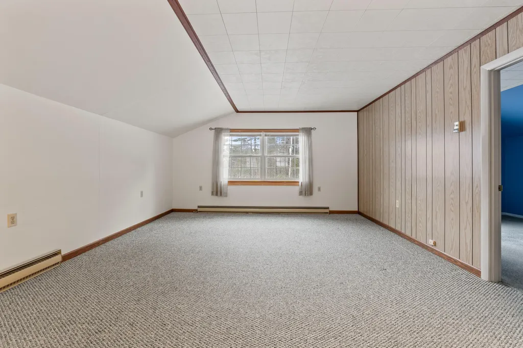 24 Penny Lane Jefferson ME 04348