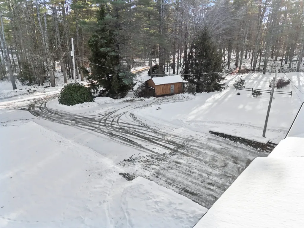 24 Penny Lane Jefferson ME 04348