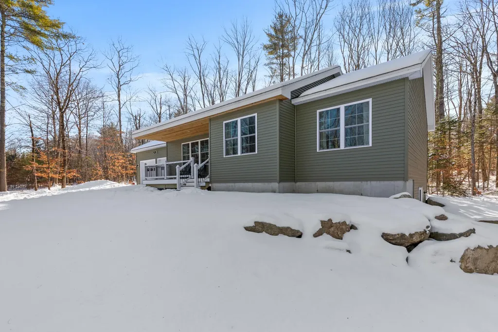 9 Hudon Road Lisbon ME 04250