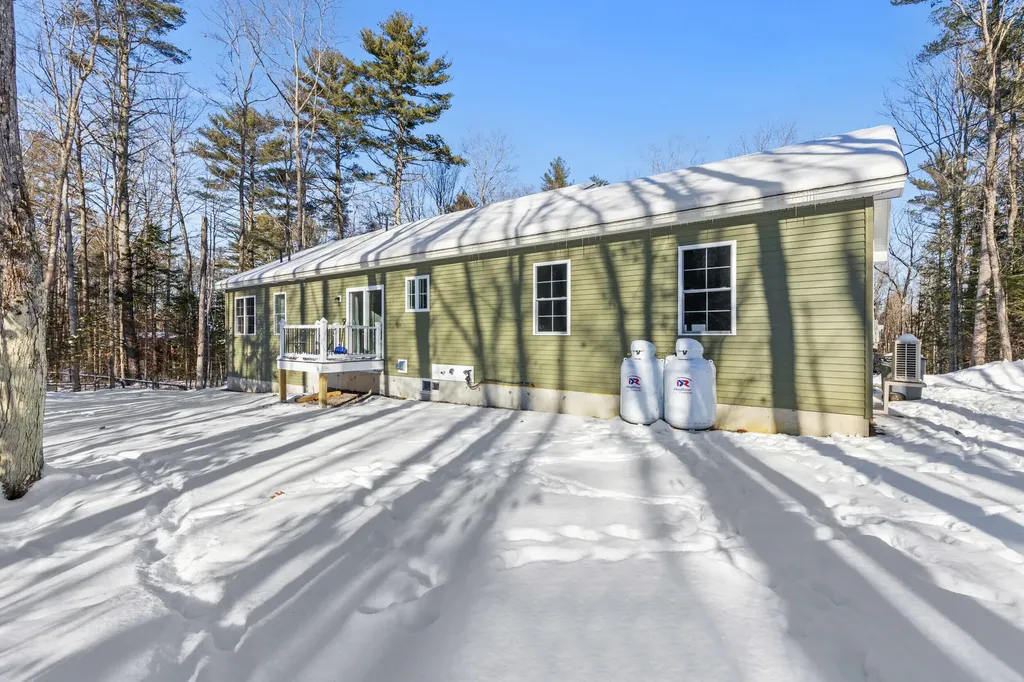 9 Hudon Road Lisbon ME 04250