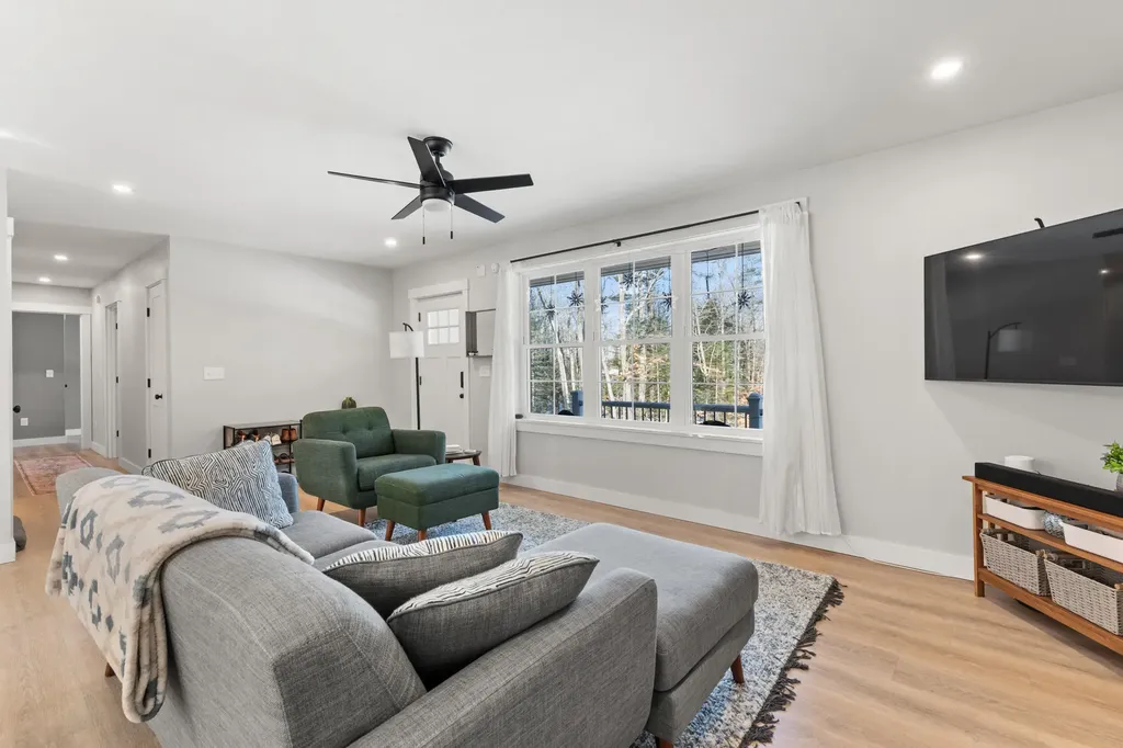 9 Hudon Road Lisbon ME 04250