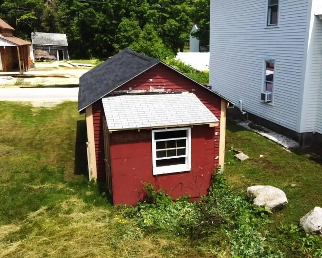 6 School Street Bridgton ME 04009