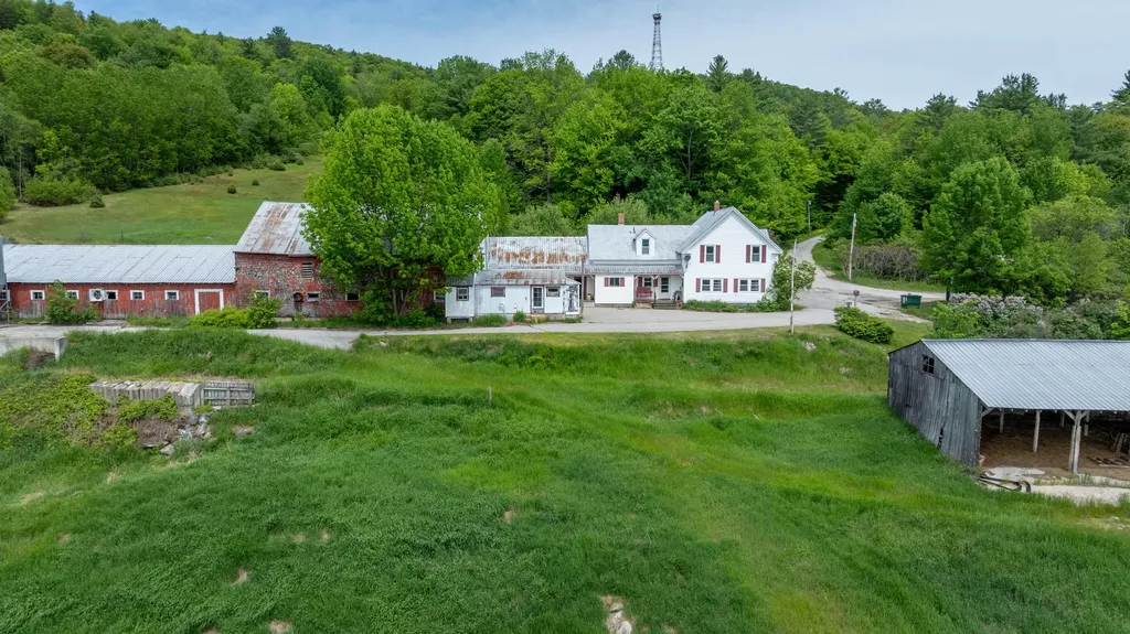 38 Kuvaja Road Greenwood ME 04255