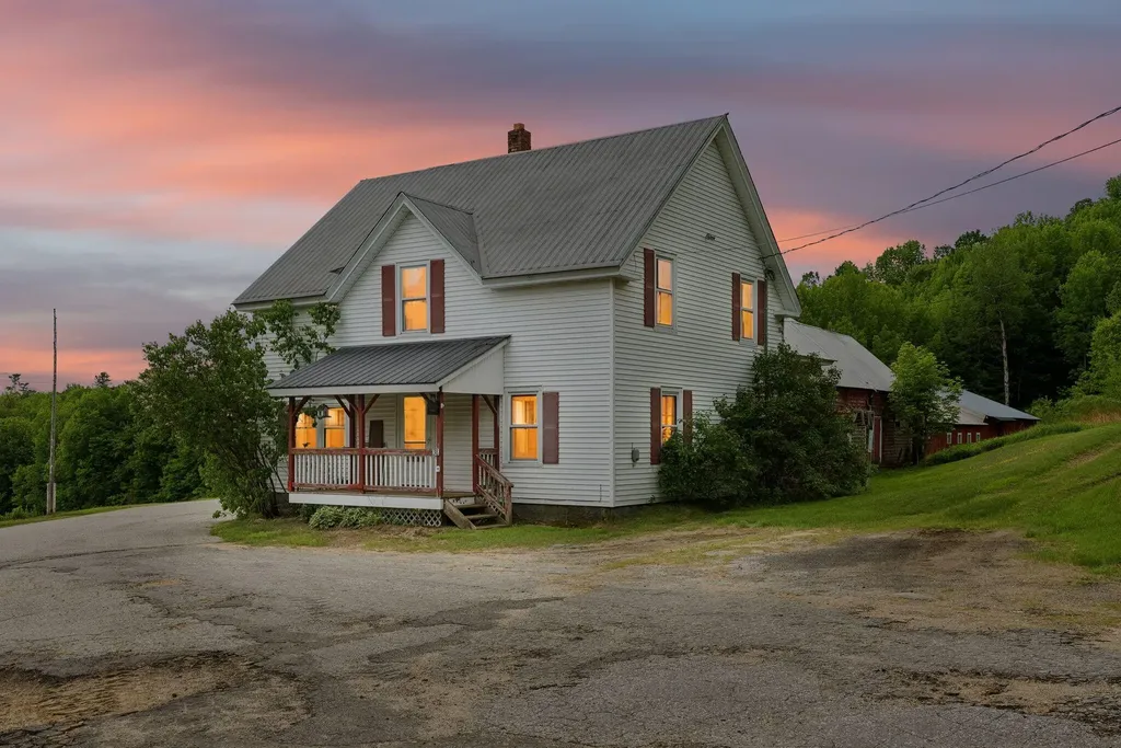 38 Kuvaja Road Greenwood ME 04255