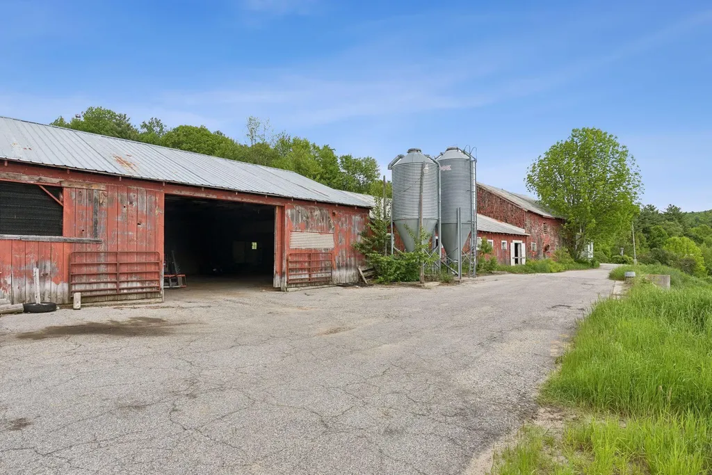 38 Kuvaja Road Greenwood ME 04255