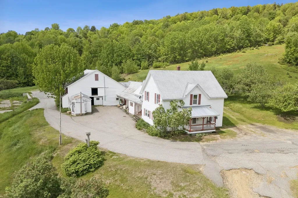 38 Kuvaja Road Greenwood ME 04255