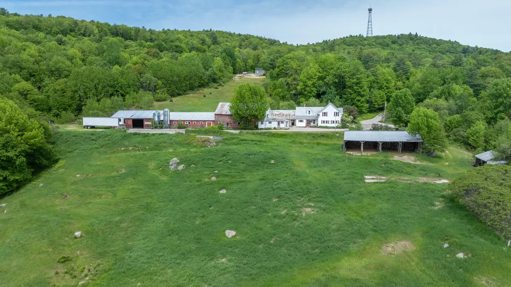 38 Kuvaja Road Greenwood ME 04255