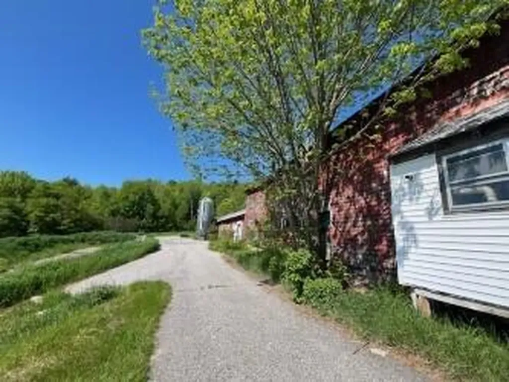 38 Kuvaja Road Greenwood ME 04255