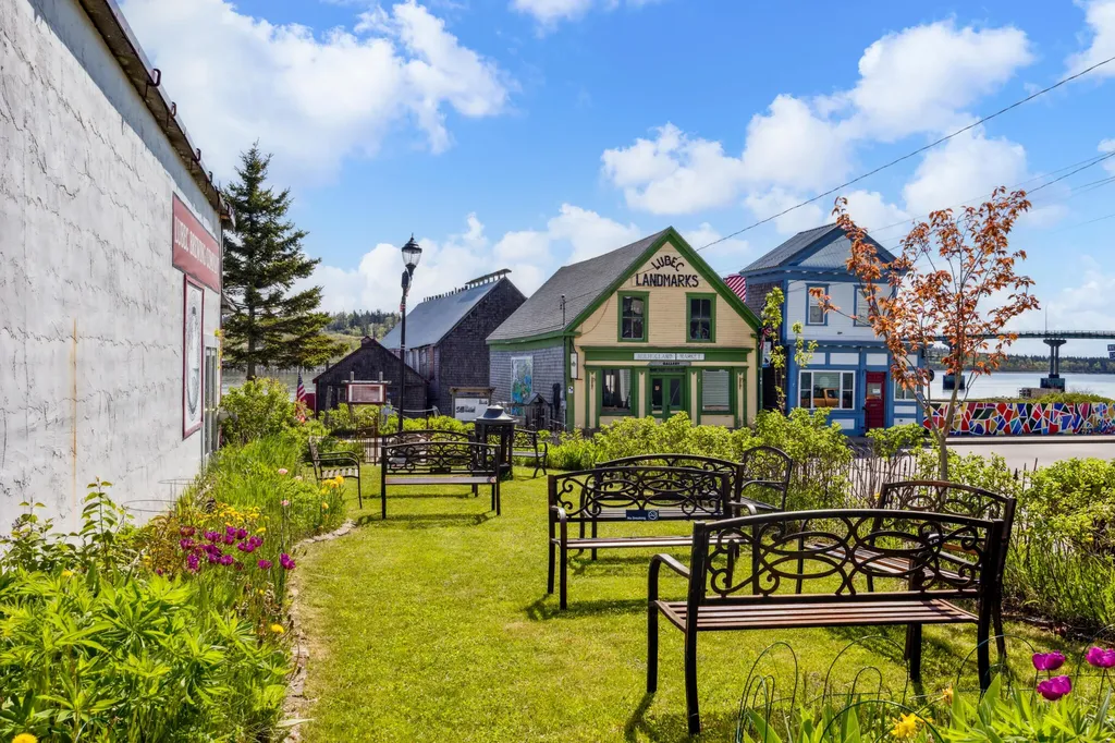 41 Water Street Lubec ME 04652