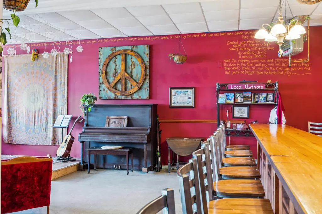 41 Water Street Lubec ME 04652